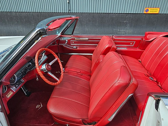 Cadillac Deville 10 of 15