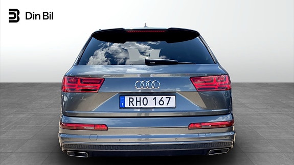 Audi Q7 5 of 5