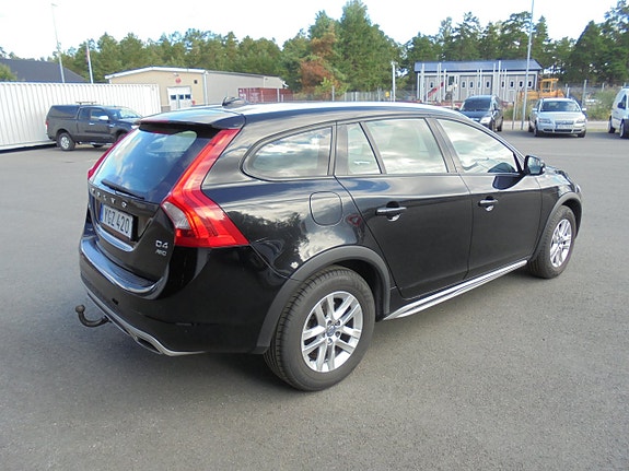 Volvo V60 Cross Country 5 of 5