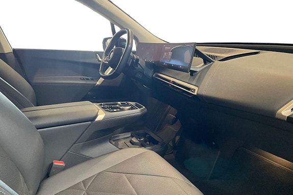 BMW iX 6 of 16