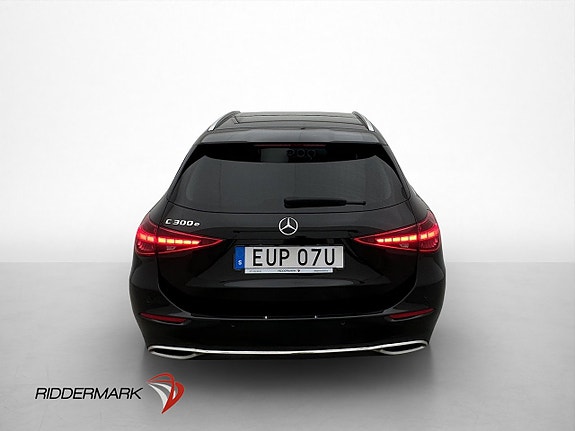 Mercedes-Benz C300 6 of 30