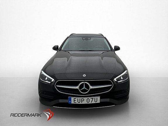 Mercedes-Benz C300 2 of 5