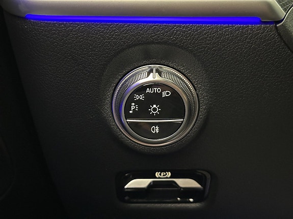 Mercedes-Benz C300 27 of 30