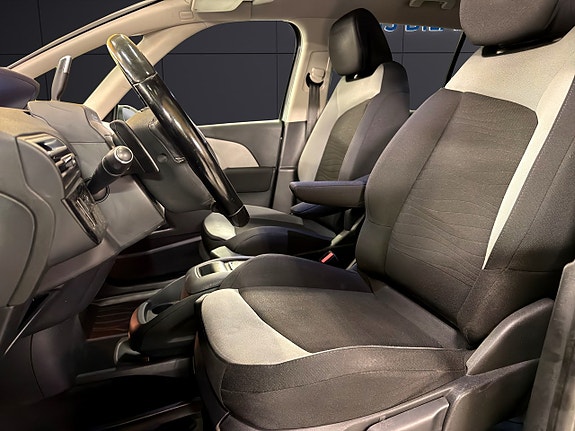 Citroen Grand C4 Picasso 19 of 30