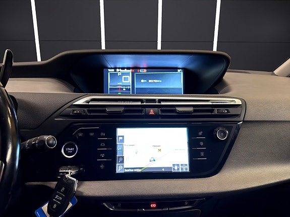 Citroen Grand C4 Picasso 29 of 30