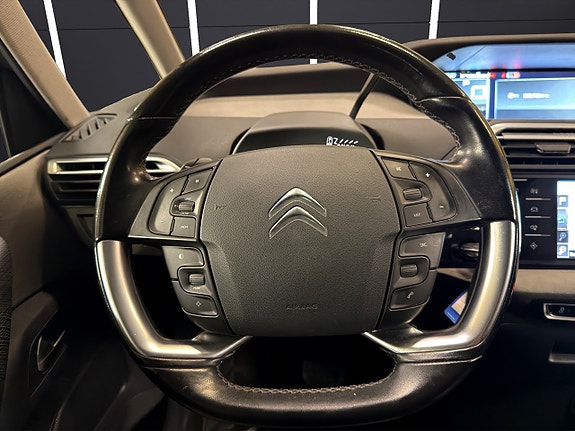 Citroen Grand C4 Picasso 24 of 30
