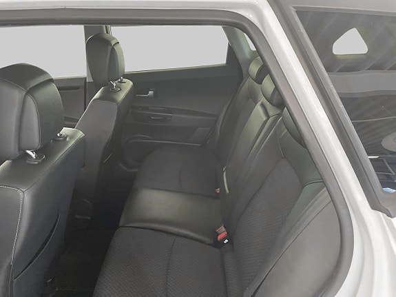 Kia Ceed 8 of 16