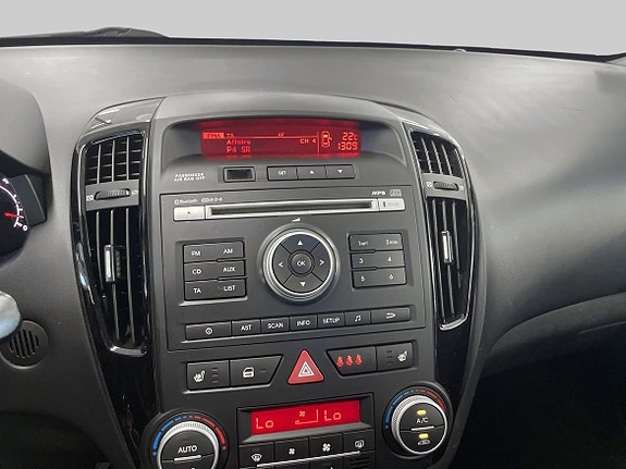 Kia Ceed 13 of 16