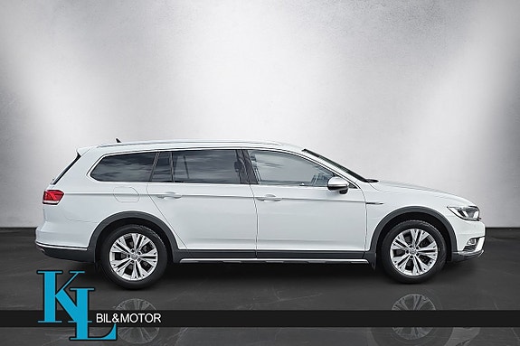 Volkswagen Passat Alltrack 5 of 5