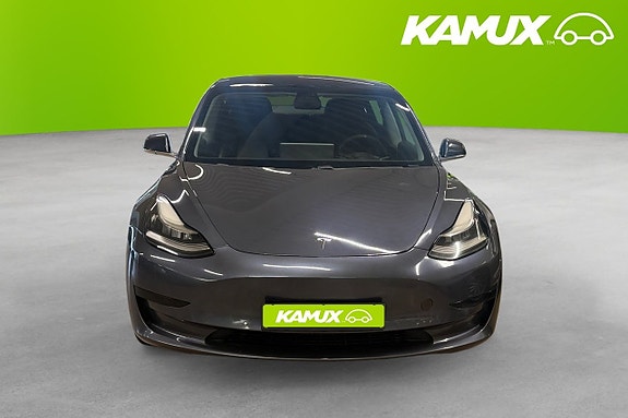 Tesla Model 3 6 of 21