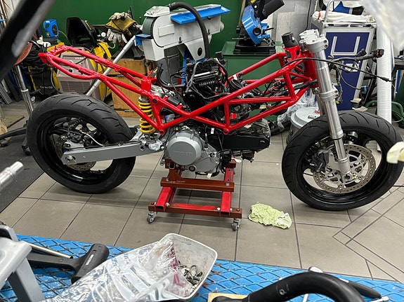 Ducati 9 of 14