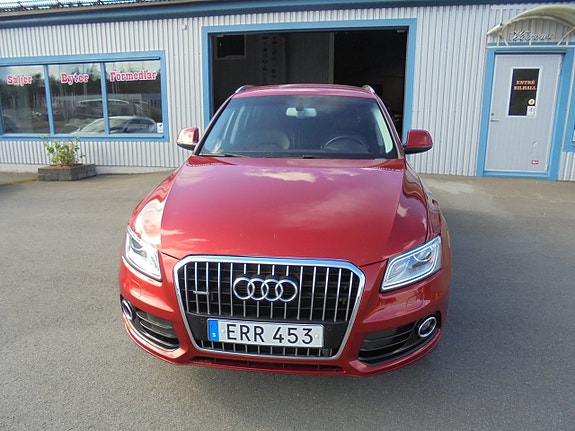 Audi Q5 2 of 5