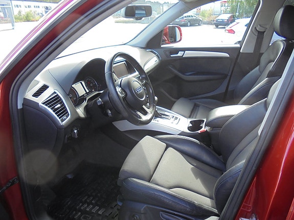 Audi Q5 10 of 12
