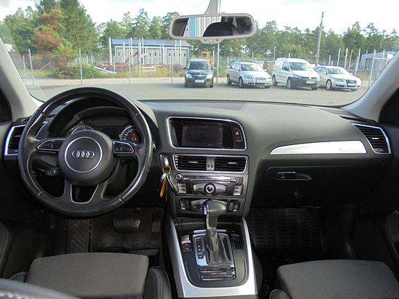 Audi Q5 9 of 12