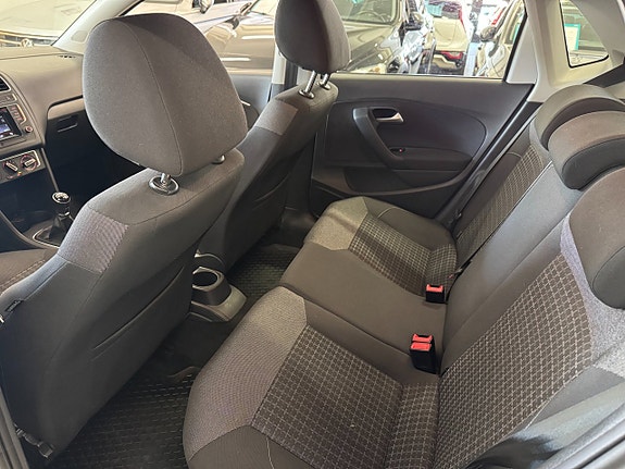 Volkswagen Polo 17 of 22