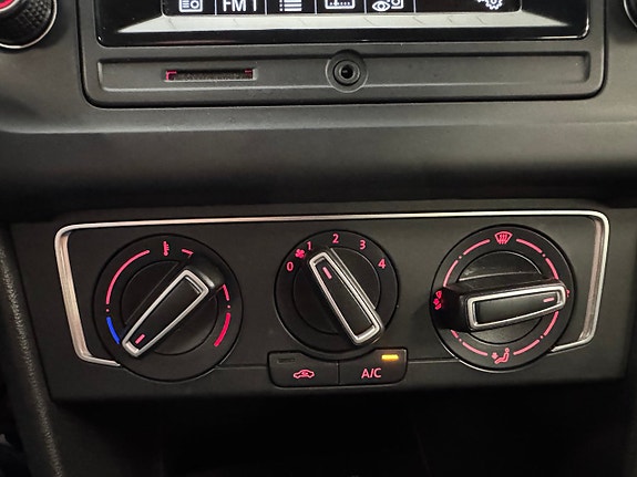 Volkswagen Polo 22 of 22
