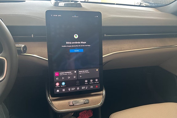 Volvo ES90 23 of 29