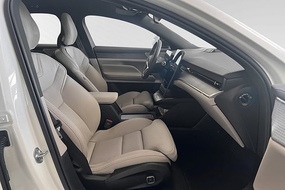 Volvo ES90 10 of 29