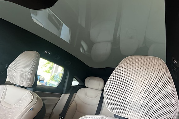 Volvo ES90 20 of 29