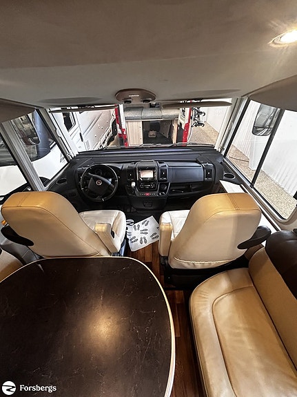 Hymer B 678 / Automat / Solcell / Kamkedja 7 of 16