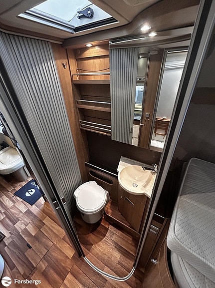 Hymer B 678 / Automat / Solcell / Kamkedja 13 of 16