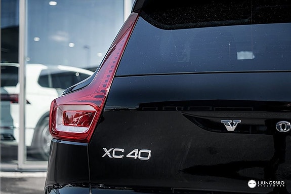Volvo XC40 5 of 5