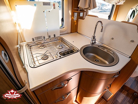 Hymer T 678 CL *ALDE *Långbäddar *Taksäng 5 of 5