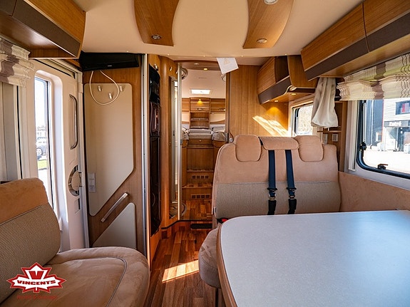 Hymer T 678 CL *ALDE *Långbäddar *Taksäng 2 of 5