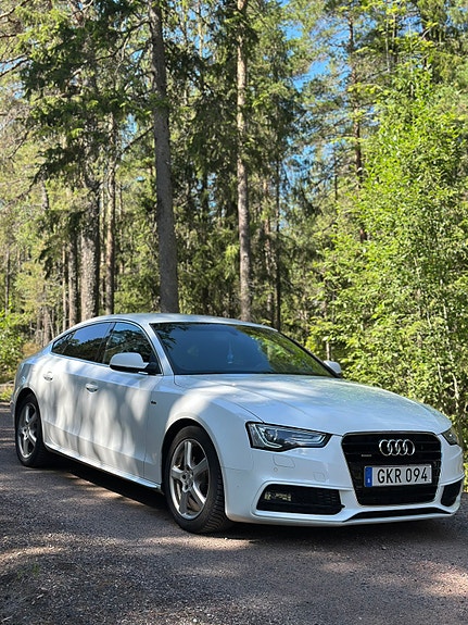 Audi A5 2 of 5