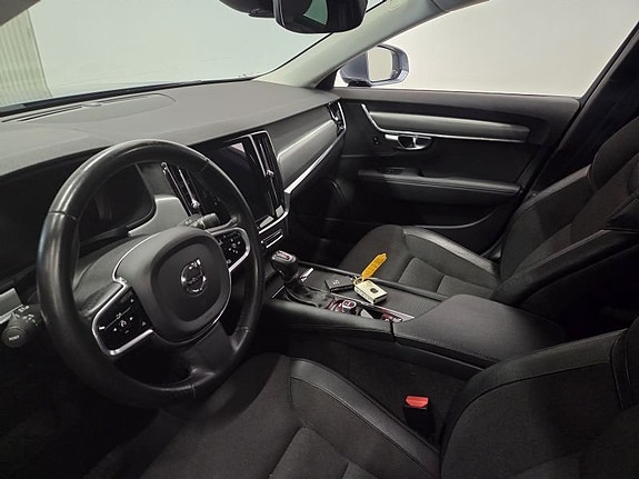 Volvo S90 10 of 10