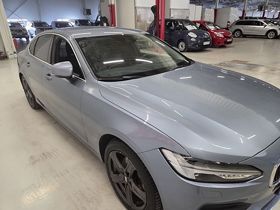 Volvo S90 3 of 5