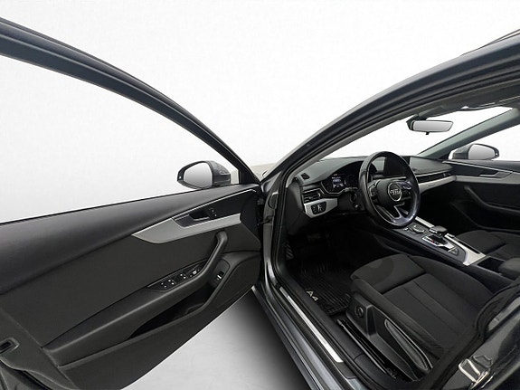 Audi A4 9 of 30