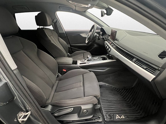 Audi A4 13 of 30