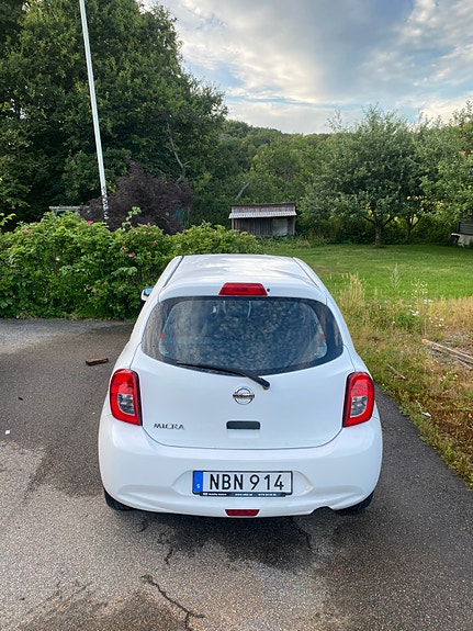 Nissan Micra 4 of 7