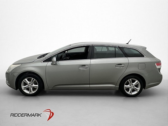 Toyota Avensis 4 of 5