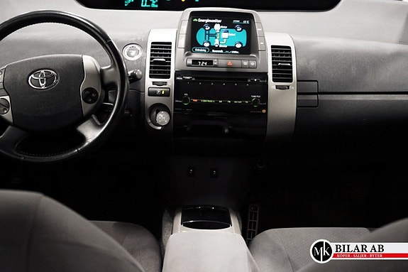 Toyota Prius 9 of 10