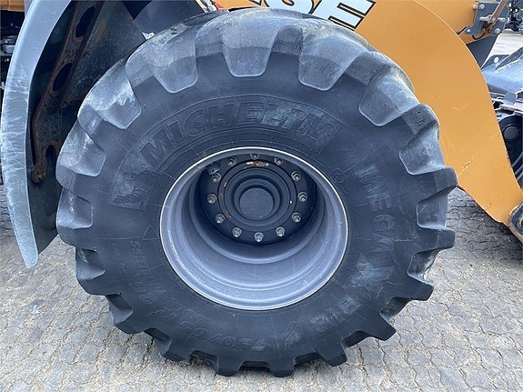 CASE 721G 6 of 11