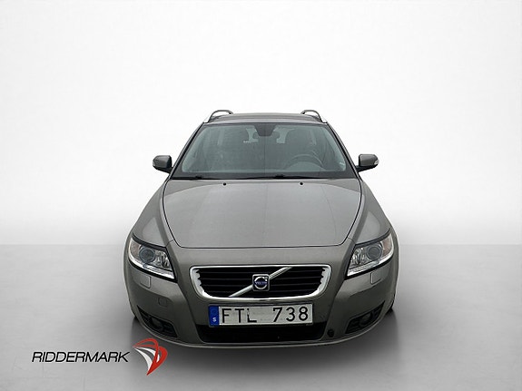 Volvo V50 2 of 5