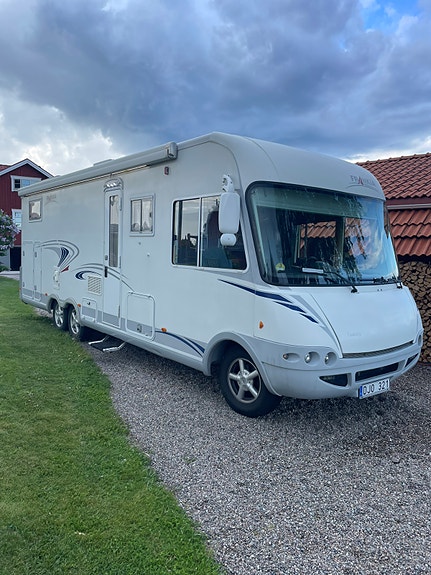 Frankia Luxury 820 6 of 11