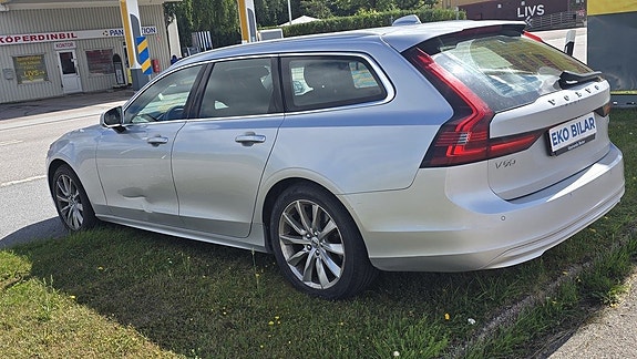 Volvo V90 4 of 5