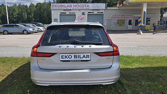 Volvo V90 6 of 12