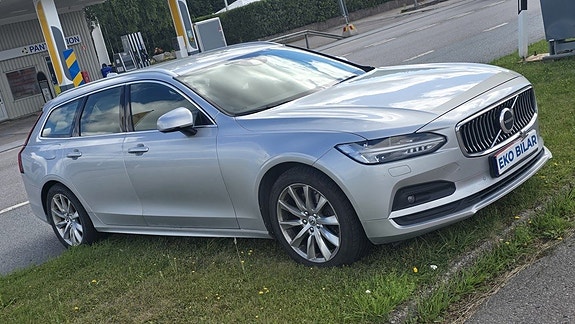 Volvo V90 3 of 5