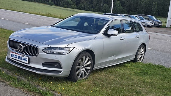Volvo V90 2 of 5