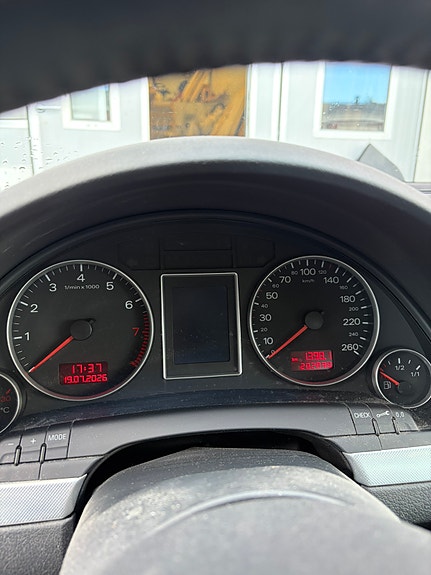 Audi A4 5 of 5