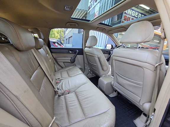 Honda CR-V 11 of 17