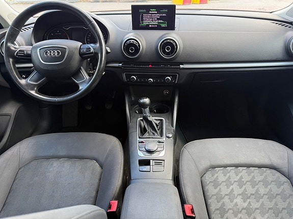 Audi A3 8 of 12
