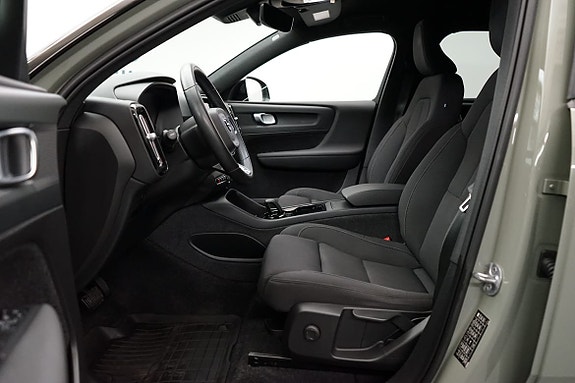 Volvo XC40 5 of 5