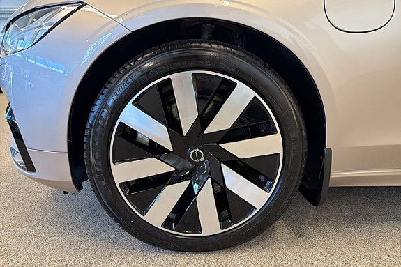 Volvo V90 11 of 20