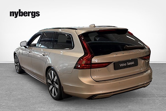 Volvo V90 3 of 5