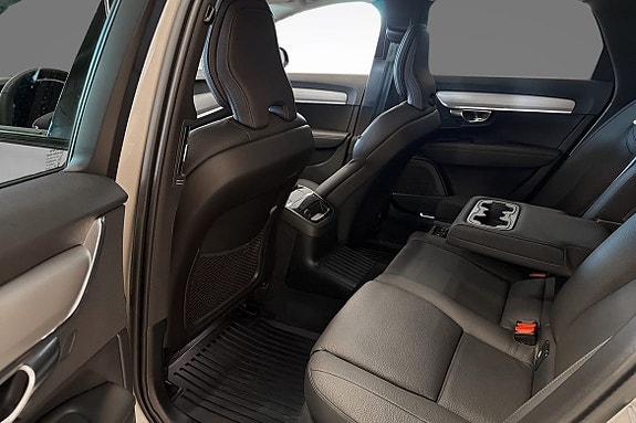 Volvo V90 7 of 20